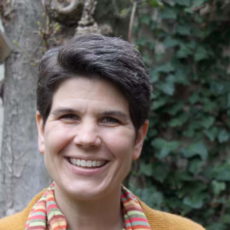 Portraitfoto von Susanne Holoch